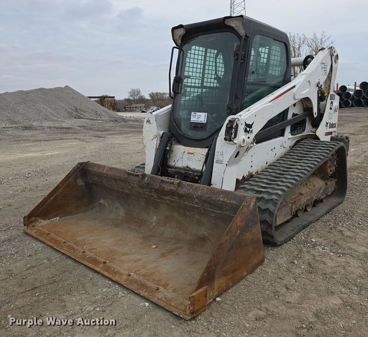 image for item DW3887 2017 Bobcat T770 skid steer loader