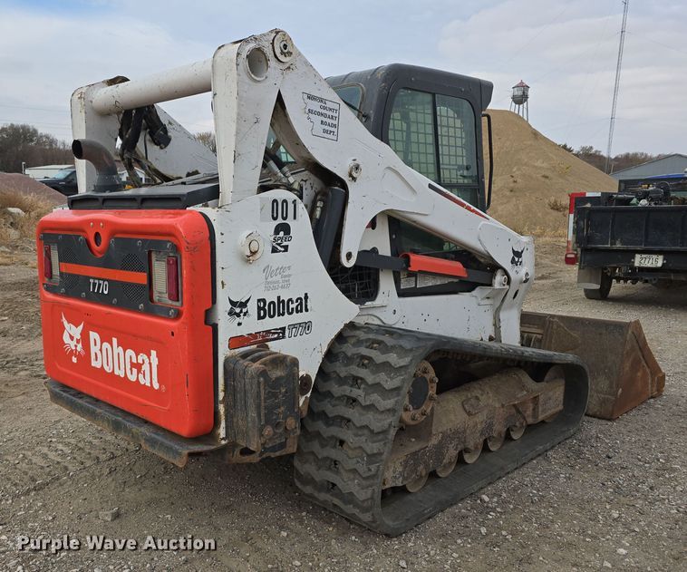 image for item DW3887 2017 Bobcat T770 skid steer loader