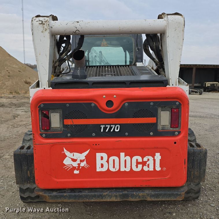 image for item DW3887 2017 Bobcat T770 skid steer loader