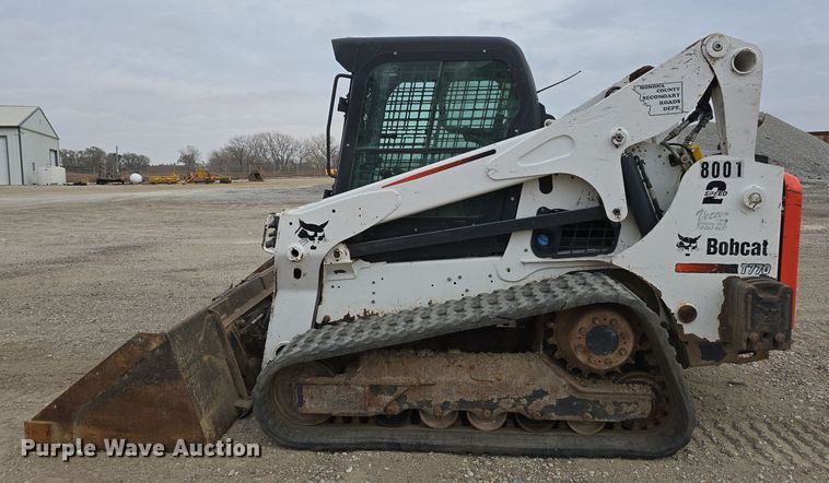 image for item DW3887 2017 Bobcat T770 skid steer loader