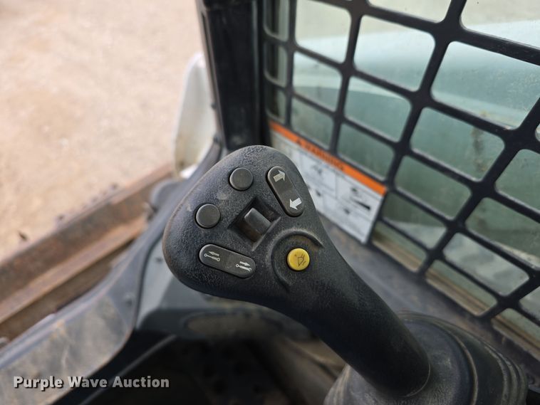 image for item DW3887 2017 Bobcat T770 skid steer loader