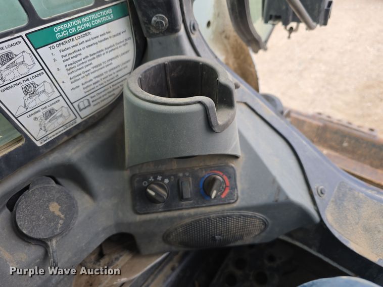 image for item DW3887 2017 Bobcat T770 skid steer loader