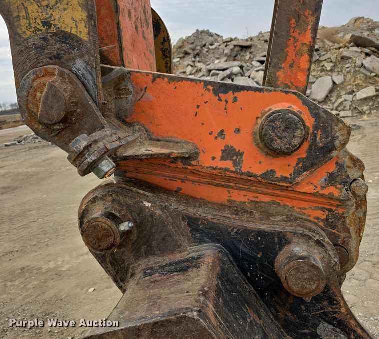 image for item DW3888 2002 Daewoo Solar 220LC-V excavator