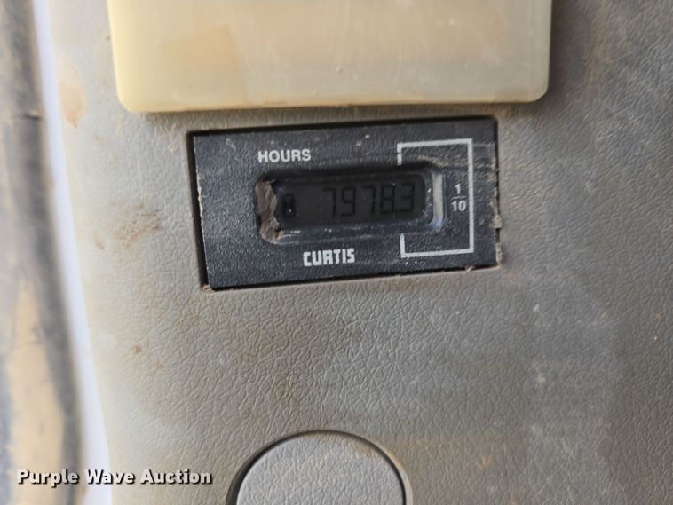 image for item DW3888 2002 Daewoo Solar 220LC-V excavator