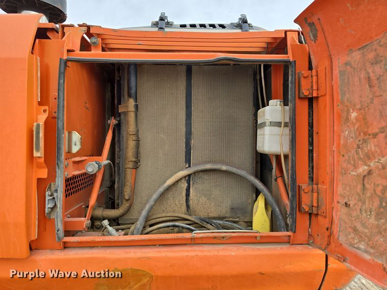 image for item DW3888 2002 Daewoo Solar 220LC-V excavator