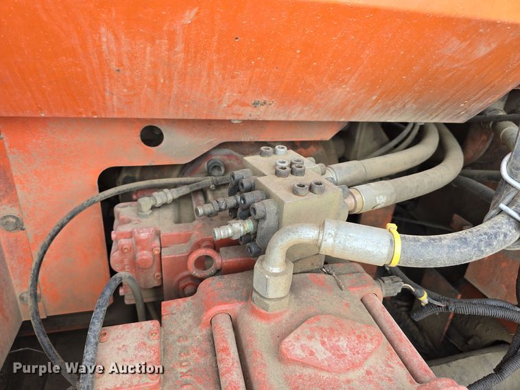 image for item DW3888 2002 Daewoo Solar 220LC-V excavator