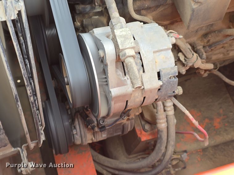 image for item DW3888 2002 Daewoo Solar 220LC-V excavator