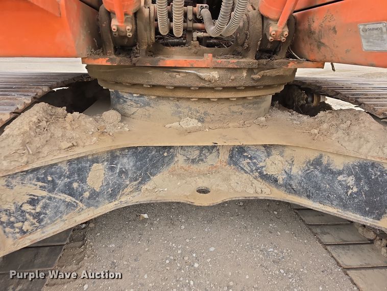 image for item DW3888 2002 Daewoo Solar 220LC-V excavator