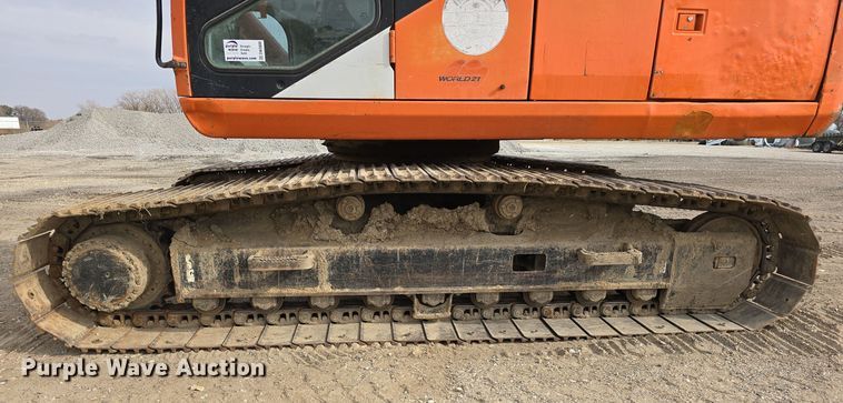 image for item DW3888 2002 Daewoo Solar 220LC-V excavator