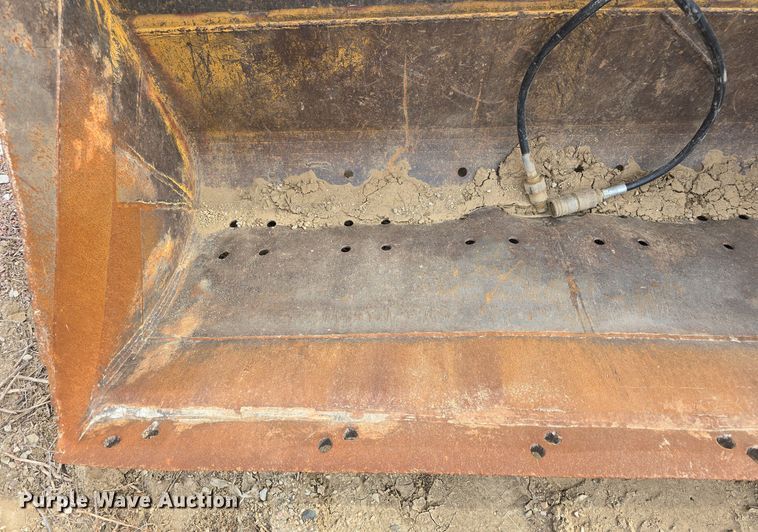 image for item DW3888 2002 Daewoo Solar 220LC-V excavator