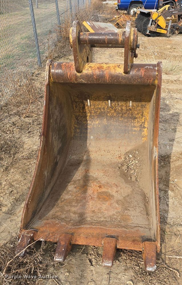 image for item DW3888 2002 Daewoo Solar 220LC-V excavator