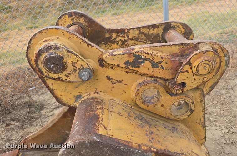 image for item DW3888 2002 Daewoo Solar 220LC-V excavator