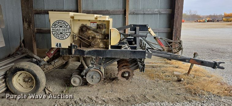 image for item DW3889 Truax Company FLXII-88RD grain drill