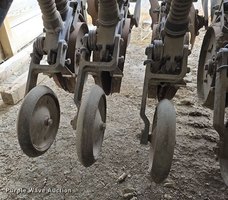 image for item DW3889 Truax Company FLXII-88RD grain drill