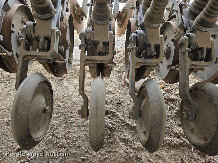 image for item DW3889 Truax Company FLXII-88RD grain drill