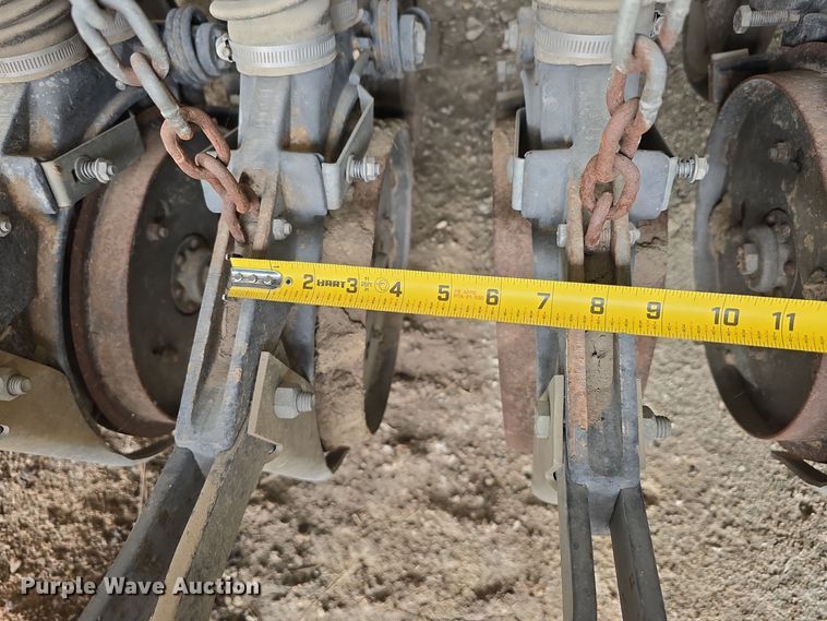 image for item DW3889 Truax Company FLXII-88RD grain drill