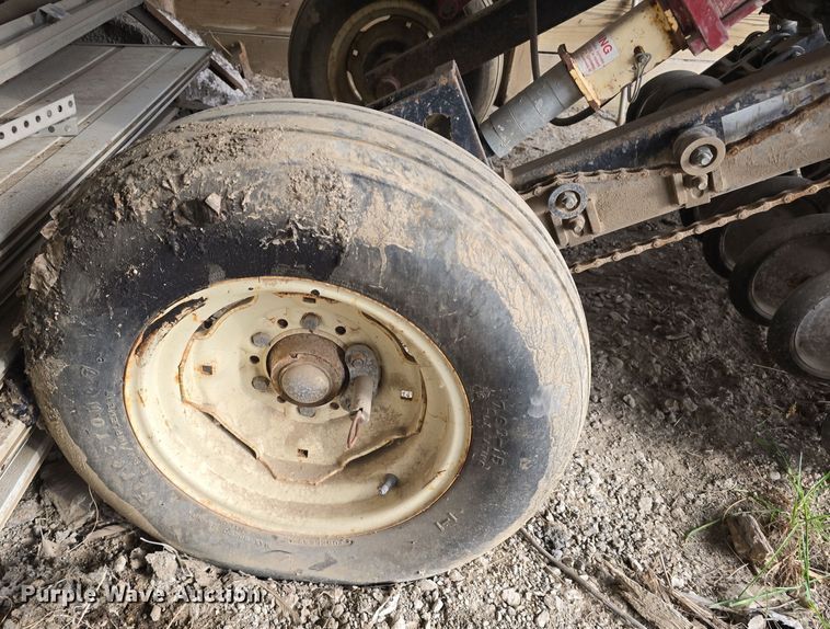 image for item DW3889 Truax Company FLXII-88RD grain drill