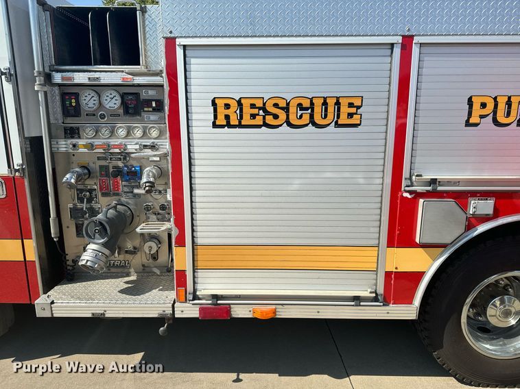 image for item DX3669 1997 HME pumper fire truck