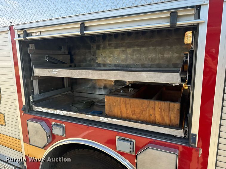 image for item DX3669 1997 HME pumper fire truck