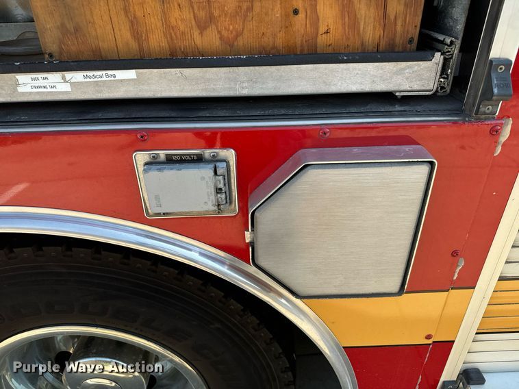 image for item DX3669 1997 HME pumper fire truck