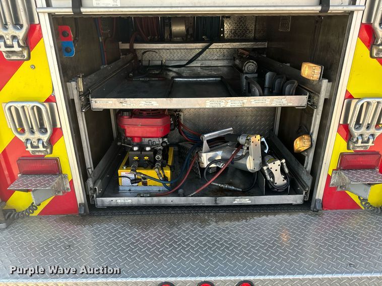 image for item DX3669 1997 HME pumper fire truck