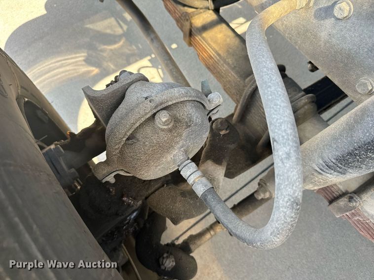 image for item DX3669 1997 HME pumper fire truck