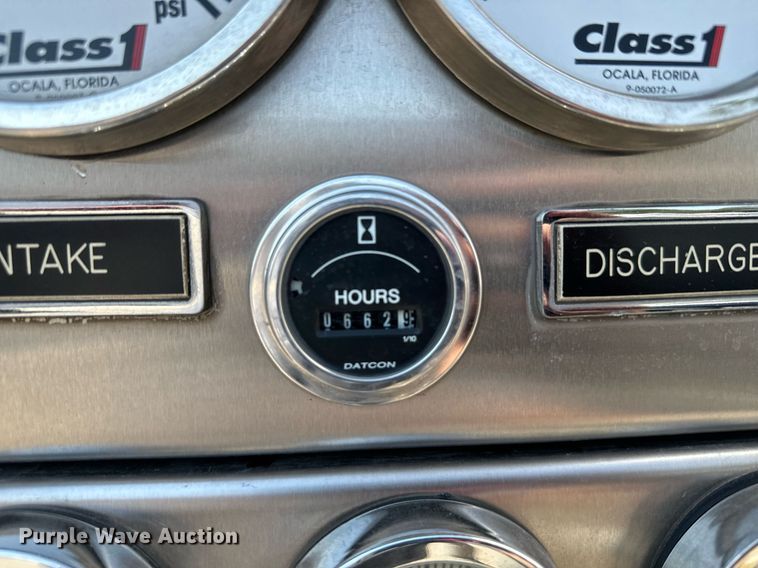 image for item DX3669 1997 HME pumper fire truck