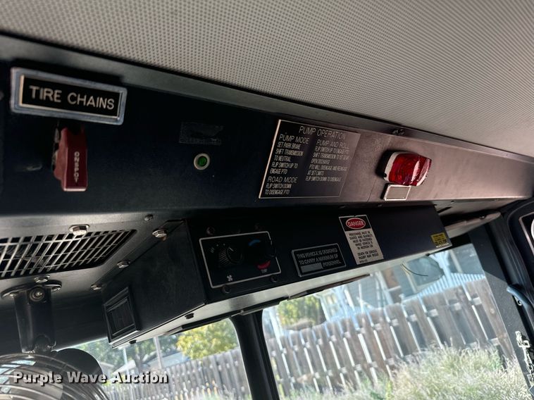 image for item DX3669 1997 HME pumper fire truck