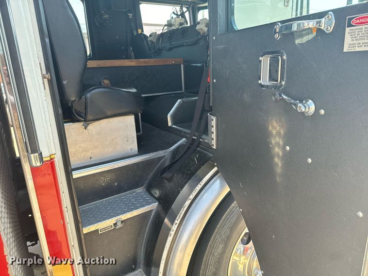 image for item DX3669 1997 HME pumper fire truck