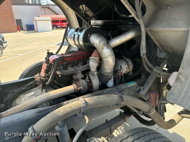 image for item DX3669 1997 HME pumper fire truck