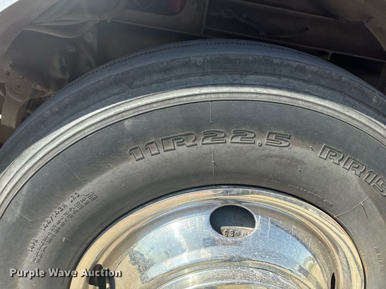 image for item DX3669 1997 HME pumper fire truck