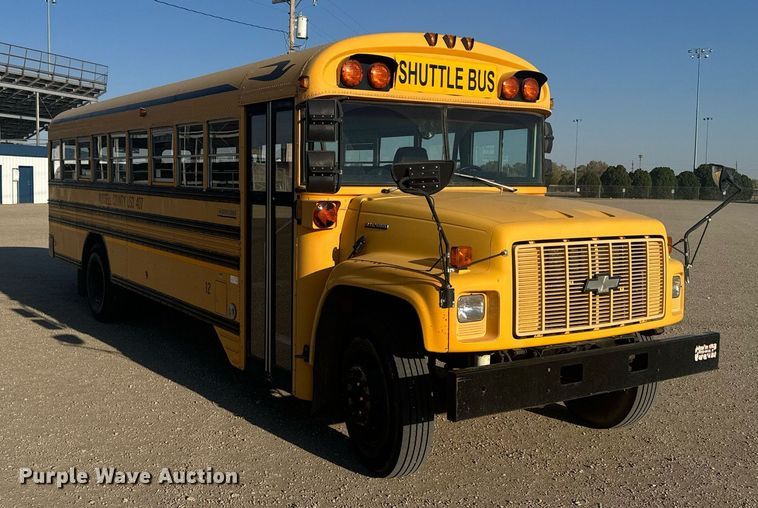 image for item DX3710 1998 Chevrolet B7 Bluebird school bus