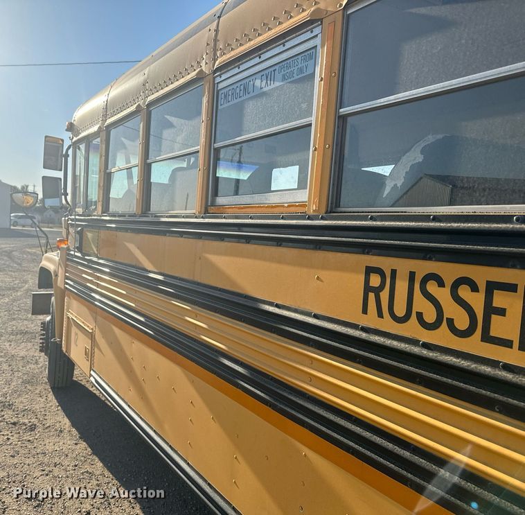 image for item DX3710 1998 Chevrolet B7 Bluebird school bus