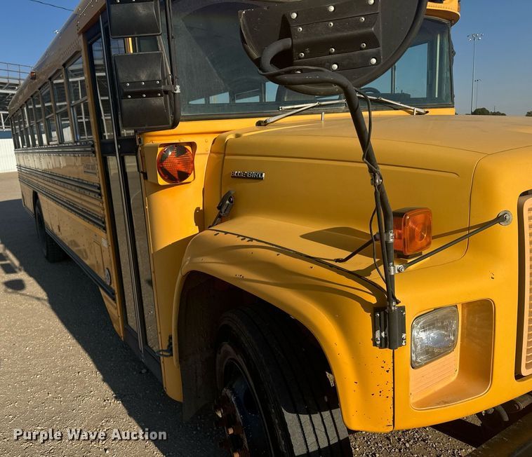 image for item DX3710 1998 Chevrolet B7 Bluebird school bus