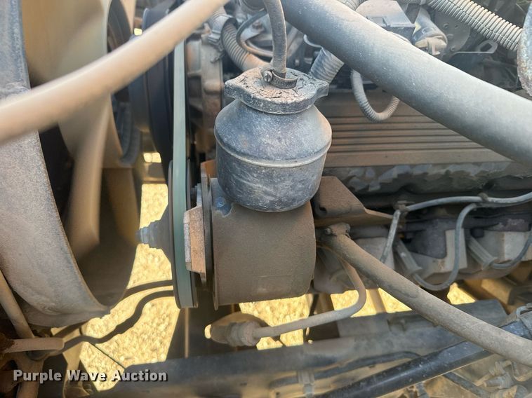 image for item DX3710 1998 Chevrolet B7 Bluebird school bus