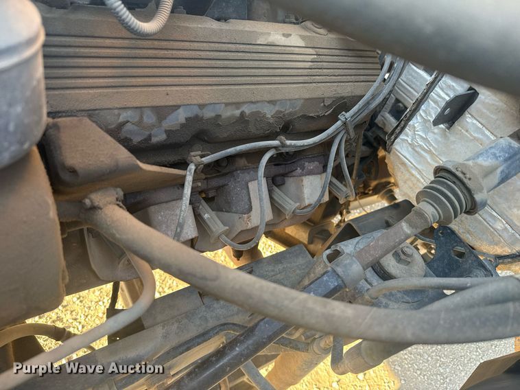 image for item DX3710 1998 Chevrolet B7 Bluebird school bus