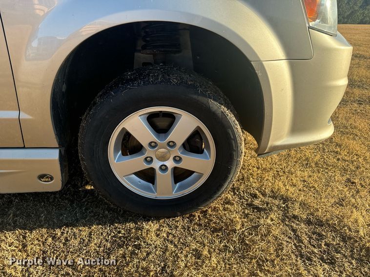 image for item DX3716 2012 Dodge Grand Caravan handicap accessible van