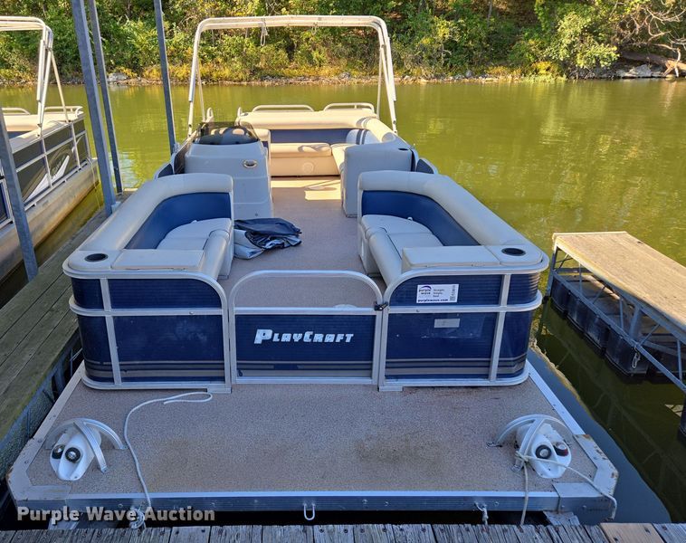 image for item EE8610 2016 Playcraft Clipper  pontoon boat