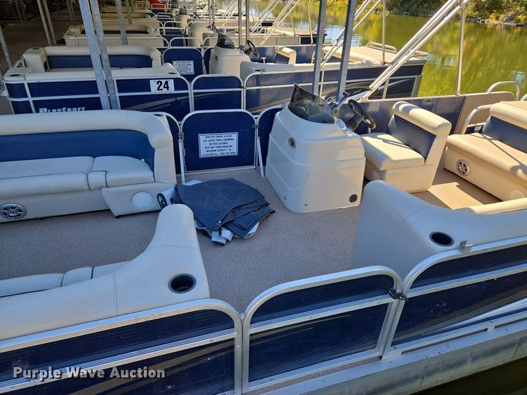 image for item EE8610 2016 Playcraft Clipper  pontoon boat