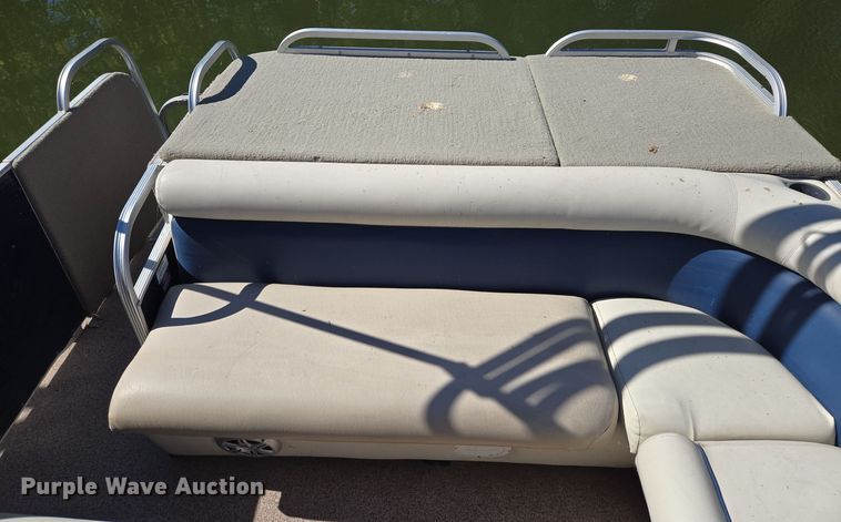 image for item EE8610 2016 Playcraft Clipper  pontoon boat