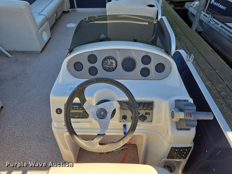 image for item EE8610 2016 Playcraft Clipper  pontoon boat