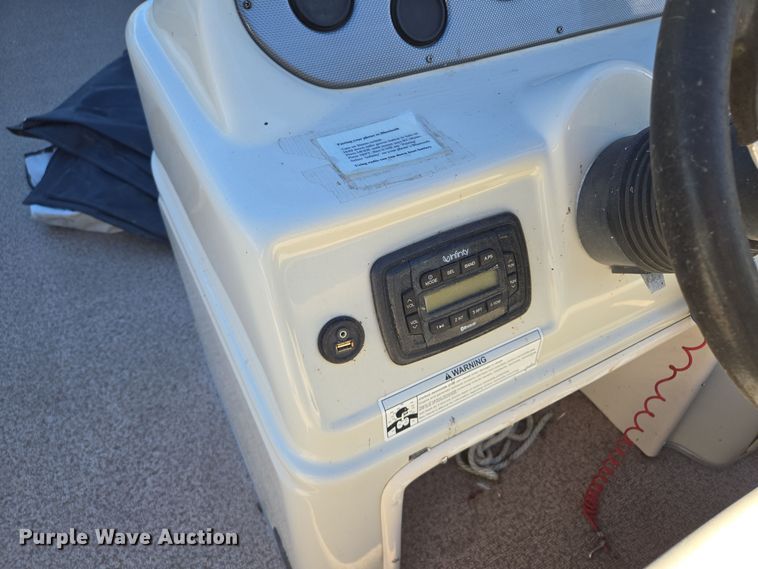 image for item EE8610 2016 Playcraft Clipper  pontoon boat