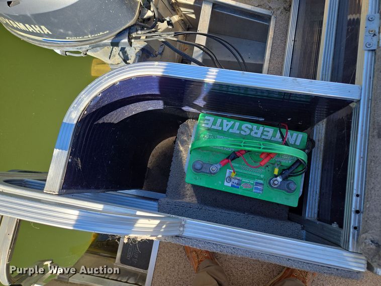 image for item EE8610 2016 Playcraft Clipper  pontoon boat