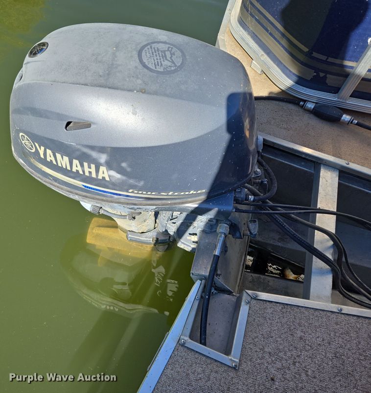 image for item EE8610 2016 Playcraft Clipper  pontoon boat