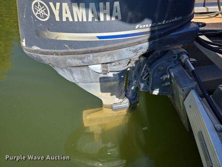 image for item EE8610 2016 Playcraft Clipper  pontoon boat