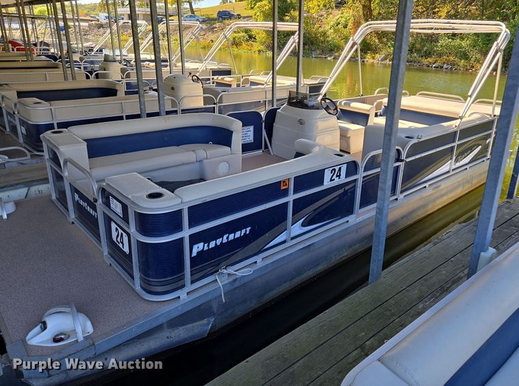 image for item EE8611 2016 Playcraft Clipper  pontoon boat