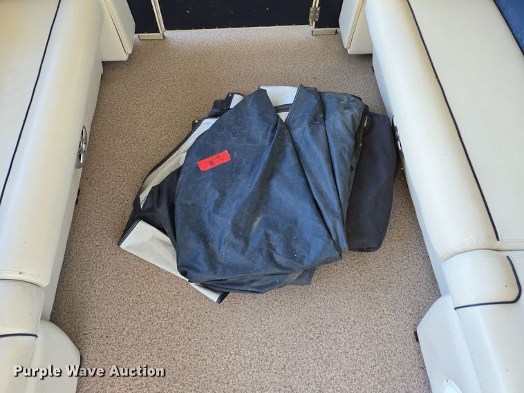 image for item EE8611 2016 Playcraft Clipper  pontoon boat