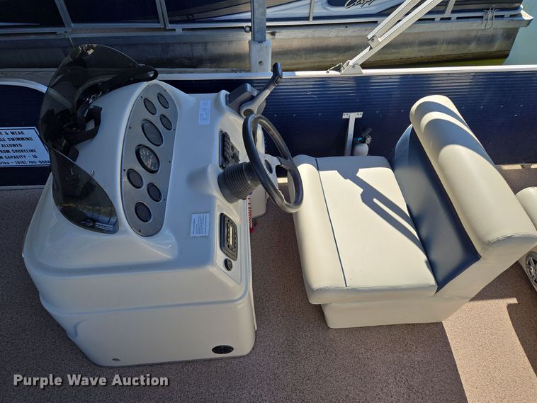 image for item EE8611 2016 Playcraft Clipper  pontoon boat