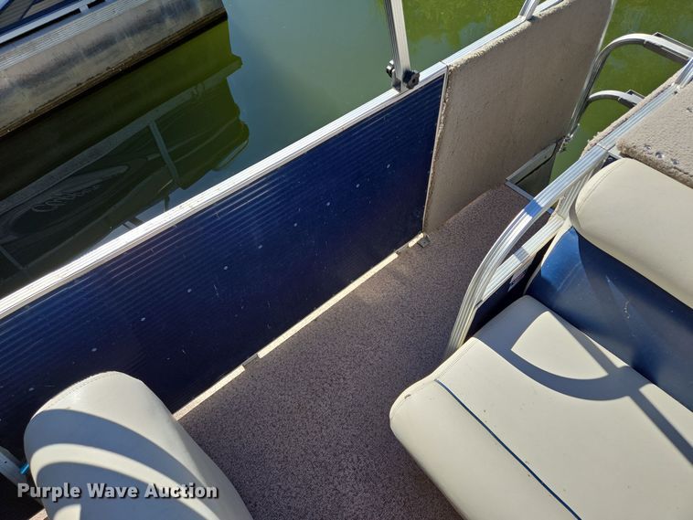 image for item EE8611 2016 Playcraft Clipper  pontoon boat