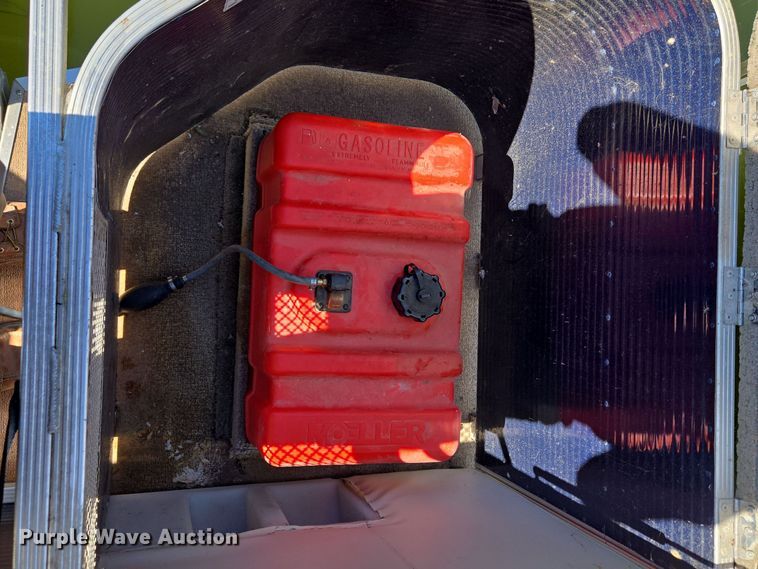 image for item EE8611 2016 Playcraft Clipper  pontoon boat